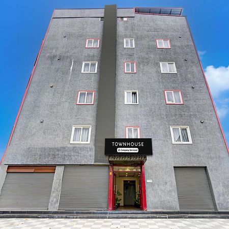 Super Townhouse Tirupati Hotel Exterior photo